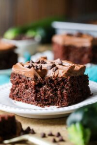 gâteau à la courgette au chocolat moelleux et surprenant